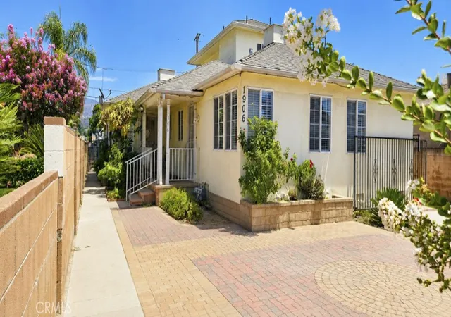 Photo 2 of Multi family home for sale at 1906 Jackson St, Burbank, CA 91504 | MLS# SR26169030 | Listing updated on 2026-10-28