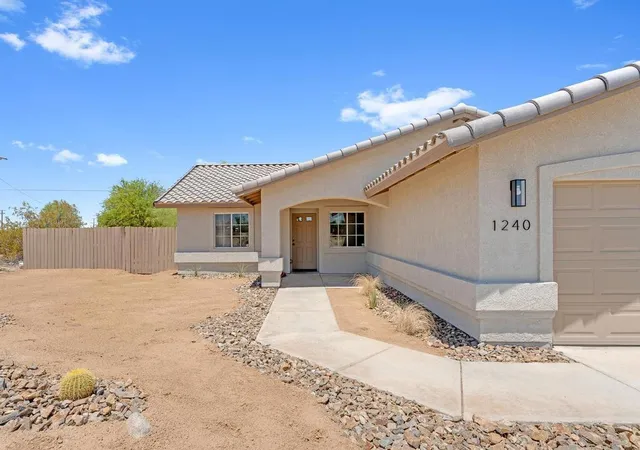 Photo 3 of Single family home for sale at 1240 Indian Ocean Ave, Thermal, CA 92274 | MLS# 219151044DA | Listing updated on 2026-09-28