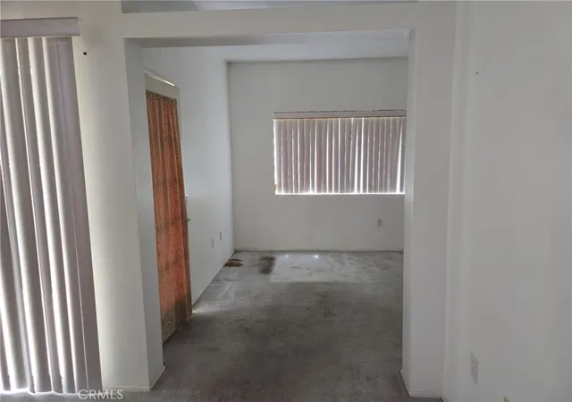 Photo 4 of Single family home for sale at 19015 Primrose, Apple Valley, CA 92308 | MLS# CV26169410 | Listing updated on 2026-09-11