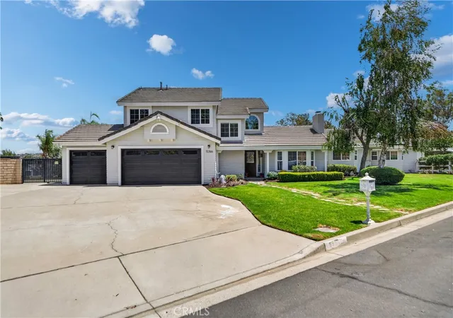 3rd image of 15366 Cayuse Ct, Riverside, CA 92506 | MLS# SW26168056