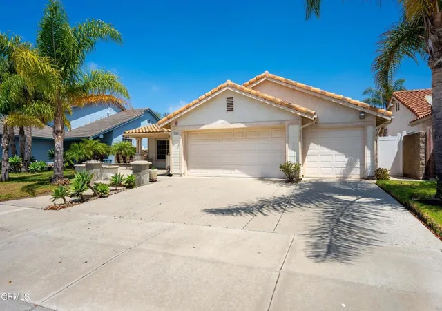 1st image of 2105 Lanyard Wy, Oxnard, CA 93035 | MLS# V1-37981