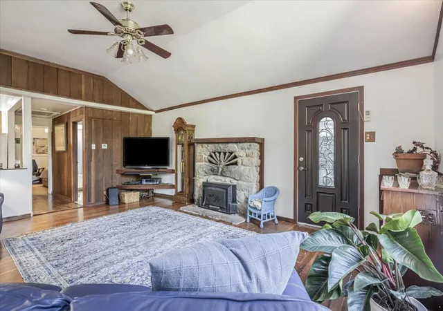2nd image of 1045 Forest Wy, Brookdale, CA 95007 | MLS# ML82056465