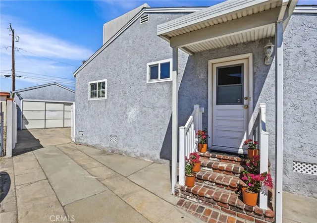 Photo 4 of Single family home for sale at 4849 San Gabriel, Pico Rivera, CA 90660 | MLS# IG26169607 | Listing updated on 2026-10-10