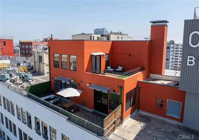 Listing Photo 2 - Condo for sale in building located at 746 S Los Angeles, Los Angeles, CA 90014 - Unit #1201