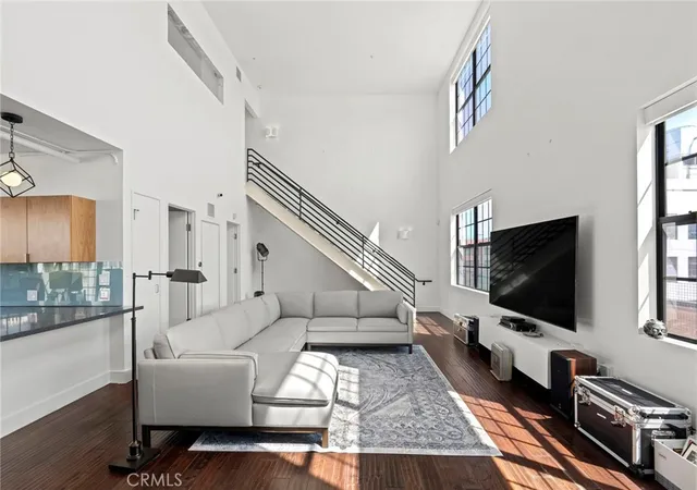 Listing Photo 5 - Condo for sale in building located at 746 S Los Angeles, Los Angeles, CA 90014 - Unit #1201