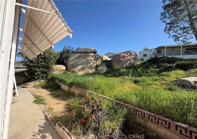 Photo 4 of Manufactured home for sale at 1536 S State St #48, Hemet, CA 92543 | MLS# SW26169536 | Listing updated on 2026-09-12