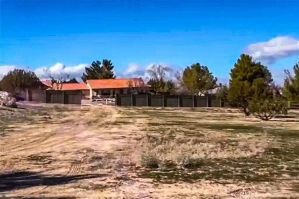 Photo 1 of Land for sale at 32710 Peach Tree Ln, Pearblossom, CA 93553 | MLS# SB26169646 | Listing updated on 2026-08-14