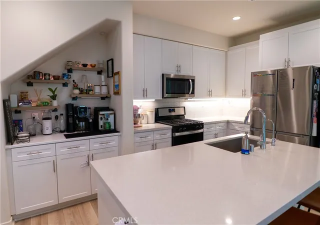 3rd image of 16014 Parkhouse #2, Fontana, CA 92336 | MLS# CV26169651