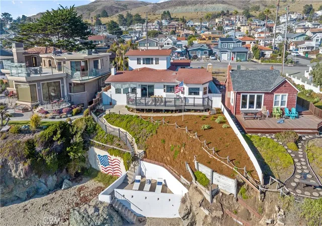 Photo 2 of Sale Pending at 534 Pacific, Cayucos, CA 93430 | MLS# FR26168906 | Listing updated on 2026-09-24