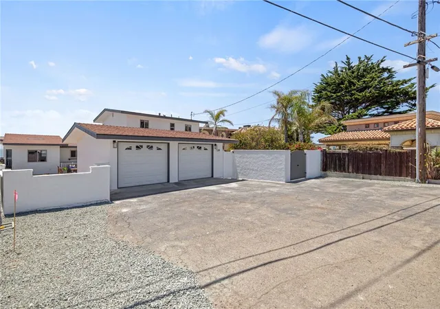 Photo 3 of Sale Pending at 534 Pacific, Cayucos, CA 93430 | MLS# FR26168906 | Listing updated on 2026-09-24