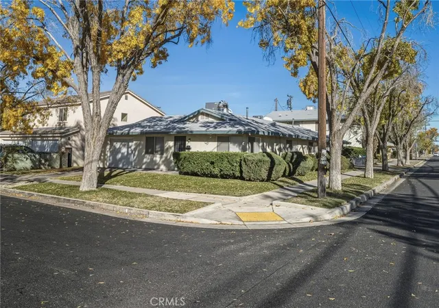Multi family home for sale at 44702 Fig Ave, Lancaster, CA 93534 | MLS# SR26169385