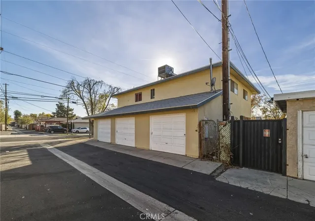 Photo 4 of House for sale at 44702 Fig Ave, Lancaster, CA 93534 | MLS# SR26169385 | Listing updated on 2026-09-21