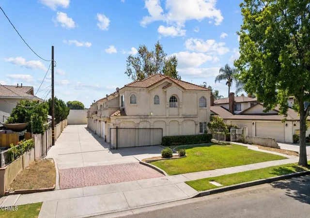 2nd image of 13912 Mcclure Ave #6, Paramount, CA 90723 | MLS# V1-37988