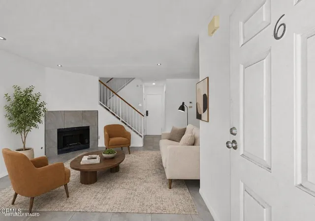 5th image of 13912 Mcclure Ave #6, Paramount, CA 90723 | MLS# V1-37988