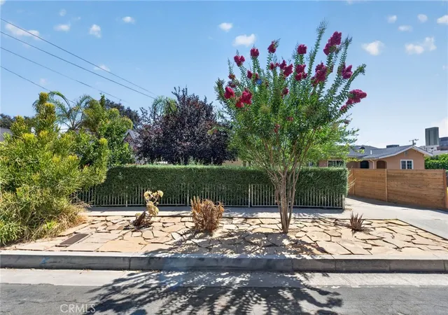 2nd image of 722 Royce St, Altadena, CA 91001 | MLS# CV26167487