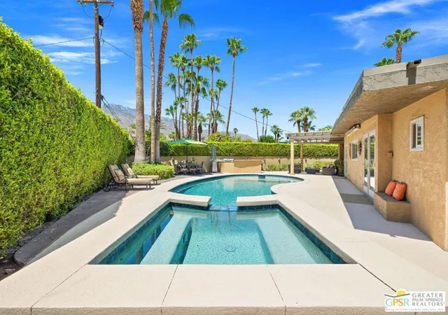 2nd image of 2295 E Park Dr, Palm Springs, CA 92262 | MLS# 26864865PS