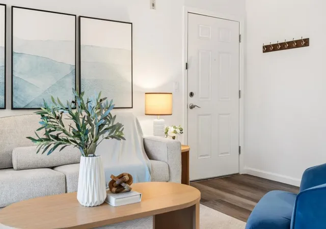 Photo 3 of Condo for sale at 872 Catkin Ct, San Jose, CA 95128 | MLS# ML82056493 | Listing updated on 2026-10-04