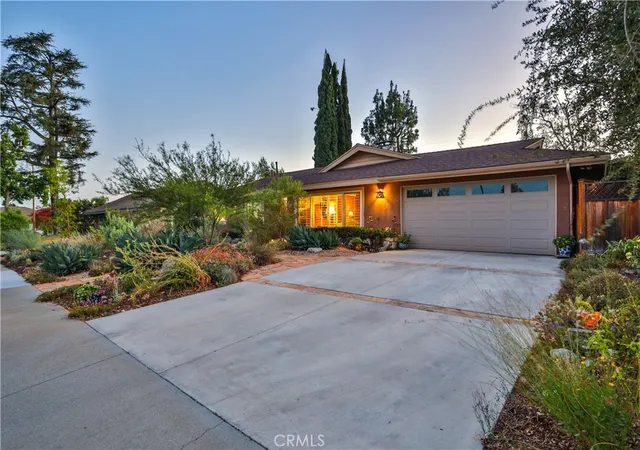Photo 2 of Single family home for sale at 1545 Seneca Pl, Claremont, CA 91711 | MLS# CV26164550 | Listing updated on 2026-09-27