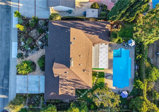 Photo 4 of Single family home for sale at 1545 Seneca Pl, Claremont, CA 91711 | MLS# CV26164550 | Listing updated on 2026-09-27