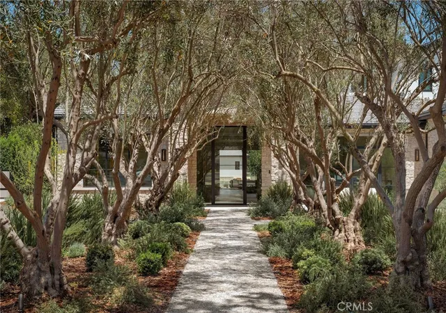 Photo 1 of Single family home for sale at 23661 Long Valley Rd, Hidden Hills, CA 91302 | MLS# SR26169024 | Listing updated on 2026-10-02