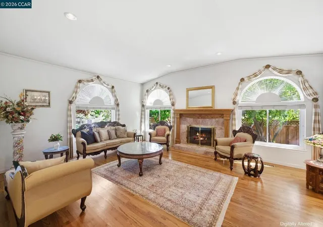 Photo 4 of Single family home for sale at 2426 Heritage Oaks Dr, Alamo, CA 94507 | MLS# 41143823 | Listing updated on 2026-10-08