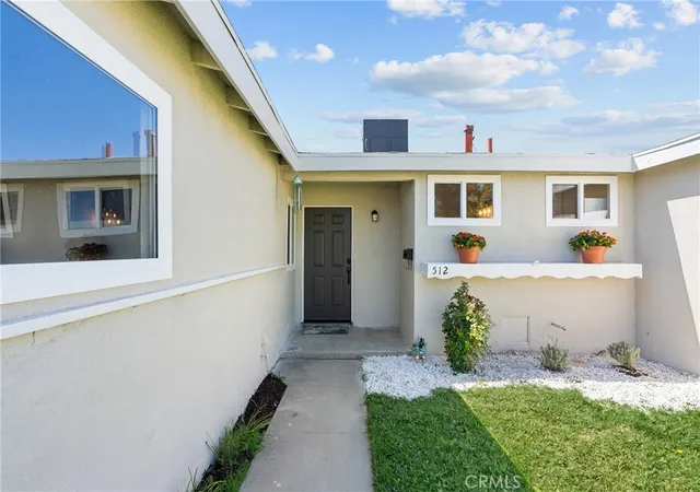 4th image of 512 E Lingard, Lancaster, CA 93535 | MLS# SR26170017