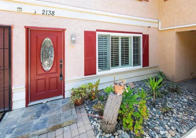 1st image of 2138 Via Robles, Oceanside, CA 92054 | MLS# NDP2607315