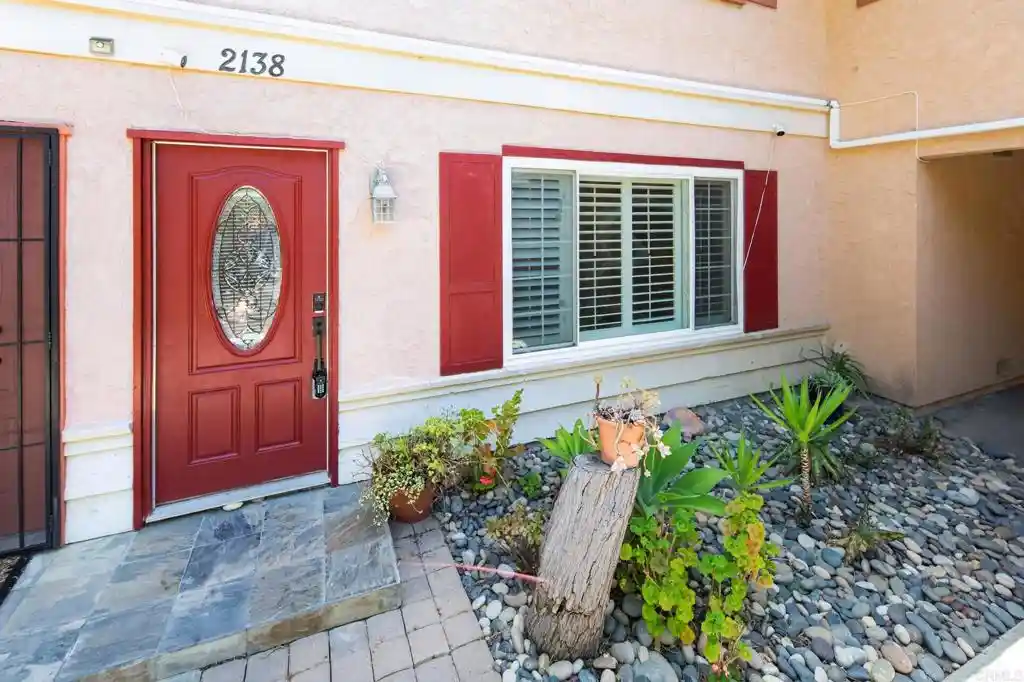 Listing Photo 1 - Condo for sale in 2138 Via Robles located at 2138 Via Robles, Oceanside, CA 92054 - Unit 2138 Via Robles