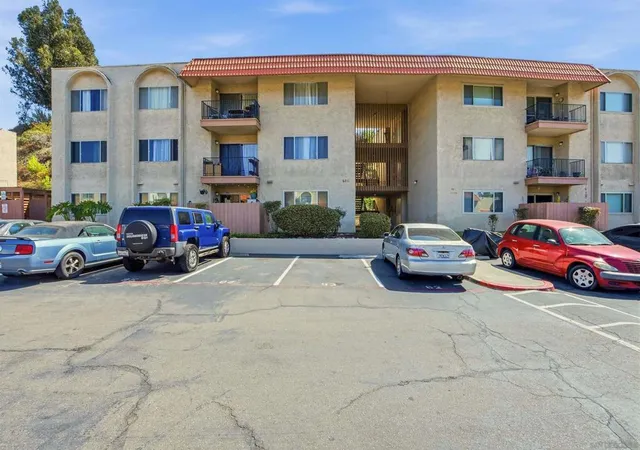 Photo 2 of Condo for sale at 6811 Alvarado Rd #24, San Diego, CA 92120 | MLS# 260019004SD | Listing updated on 2026-10-09