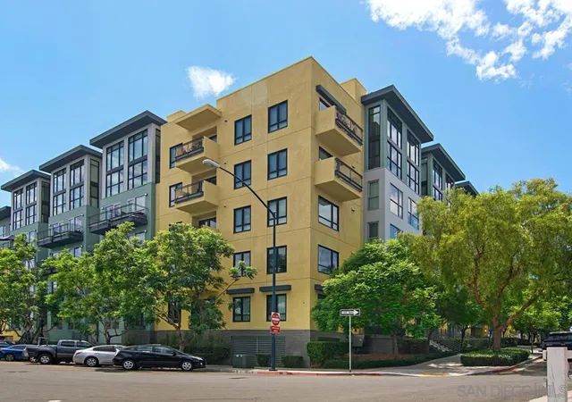Listing Photo 1 - Condo for sale in building located at 889 Date, San Diego, CA 92101 - Unit #541