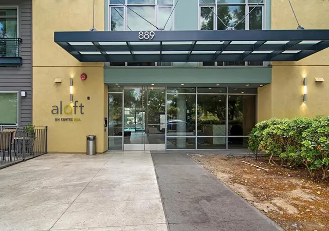 Listing Photo 2 - Condo for sale in building located at 889 Date, San Diego, CA 92101 - Unit #541