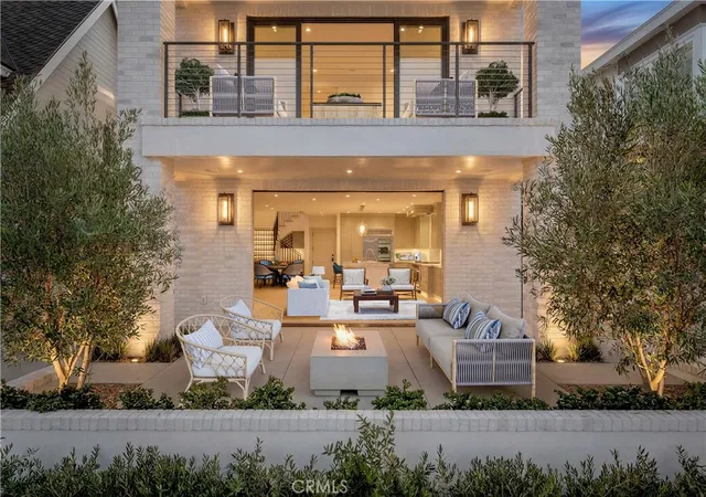 2nd image of 225 Diamond, Newport Beach, CA 92662 | MLS# NP26170033