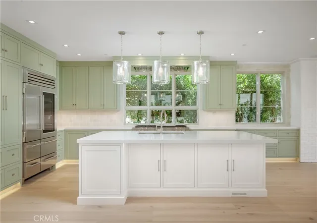 3rd image of 225 Diamond, Newport Beach, CA 92662 | MLS# NP26170033