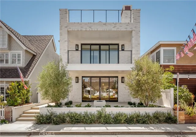 42nd image of 225 Diamond, Newport Beach, CA 92662 | MLS# NP26170033