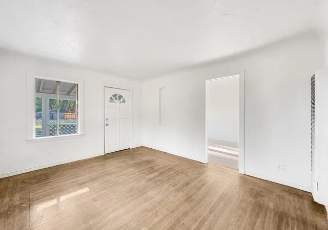 3rd image of 1210 Ridley Ave, Santa Rosa, CA 95401 | MLS# ML82056518