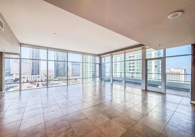3rd image of 1262 Kettner, San Diego, CA 92101