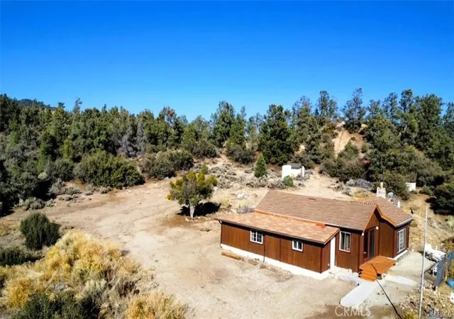 3rd image of 37112 Adams Trail, Frazier Park, CA 93225 | MLS# SR26170090