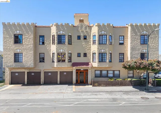 2nd image of 1905 Foothill Blvd, Oakland, CA 94606 | MLS# 41143837