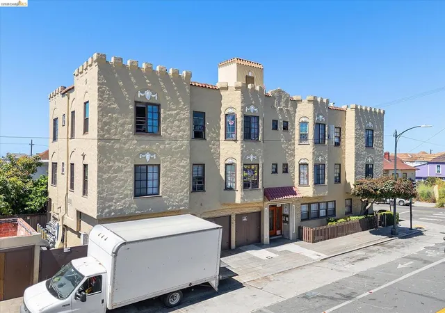 3rd image of 1905 Foothill Blvd, Oakland, CA 94606 | MLS# 41143837