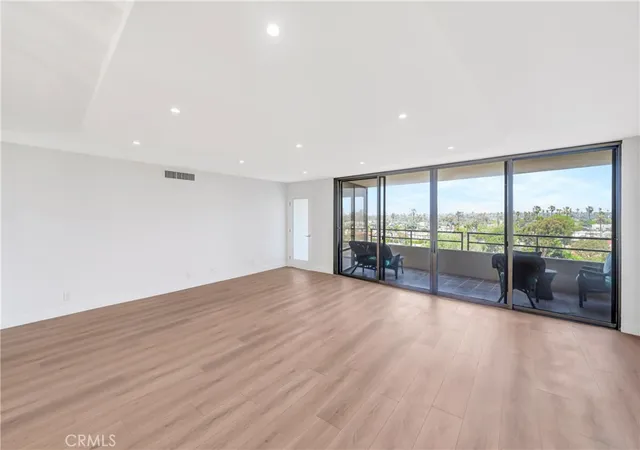 image of 4316 Marina City Dr #227, Marina Del Rey, CA 90292 | MLS# SR26170128