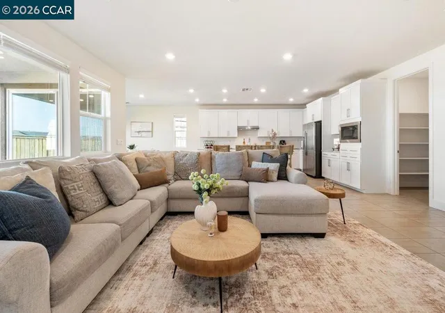5th image of 6808 Verbena St, Tracy, CA 95377 | MLS# 41143854