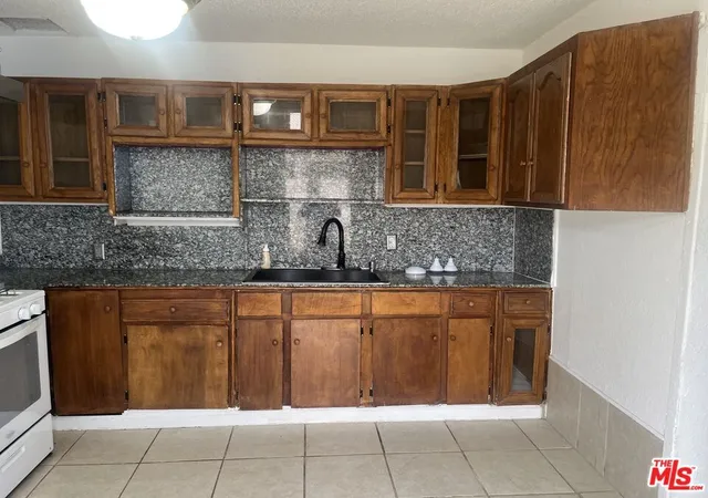 4th image of 2612 Norman St, Bakersfield, CA 93304 | MLS# 26868427
