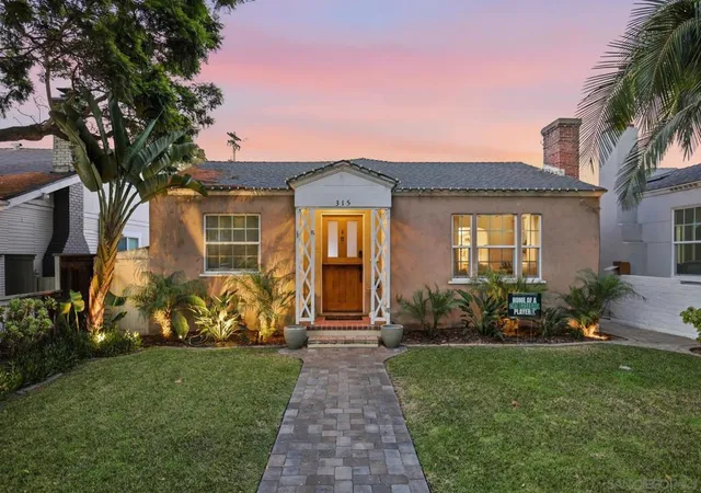 1st image of 315 B Avenue, Coronado, CA 92118 | MLS# 260019022SD