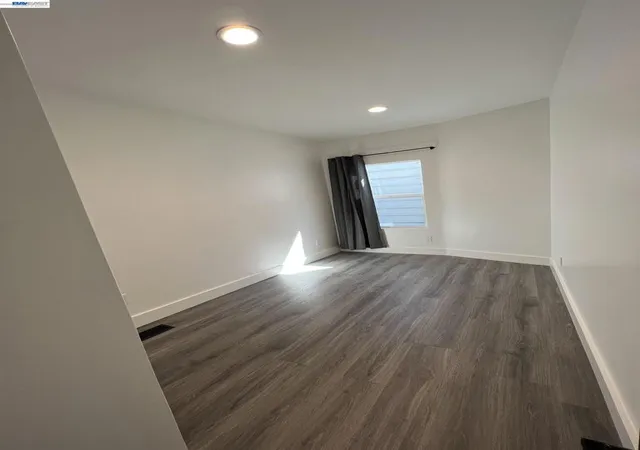 5th image of 1620 12Th Ave, Oakland, CA 94606 | MLS# 41143865