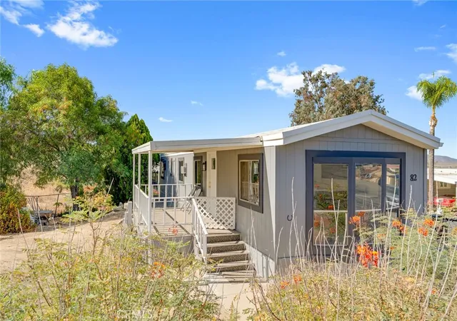 2nd image of 1700 S State #82, Hemet, CA 92543 | MLS# SW26169901