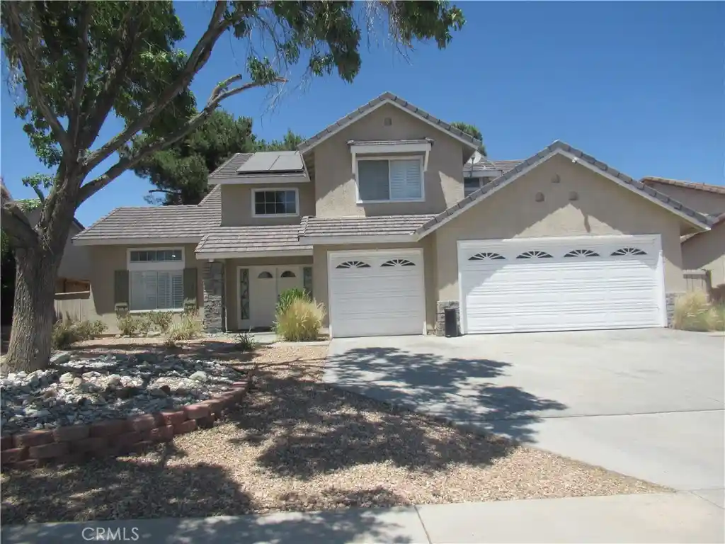 Photo 1 of Single family home for sale at 14670 King Cyn Rd, Victorville, CA 92392 | MLS# HD26170299 | Listing updated on 2026-10-22