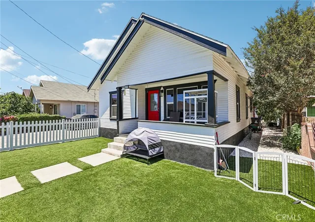 Photo 3 of Single family home for sale at 1127 West 5th, Santa Ana, CA 92703 | MLS# OC26170342 | Listing updated on 2026-10-04