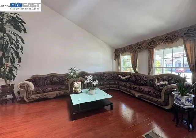 3rd image of 24354 Chandler Rd, Hayward, CA 94545 | MLS# 41143879