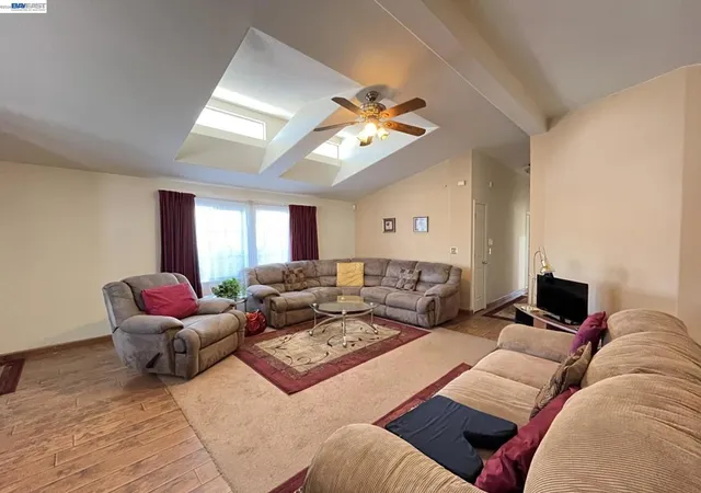 2nd image of 1370 Buckingham Way, Hayward, CA 94544 | MLS# 41143884