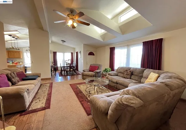 4th image of 1370 Buckingham Way, Hayward, CA 94544 | MLS# 41143884